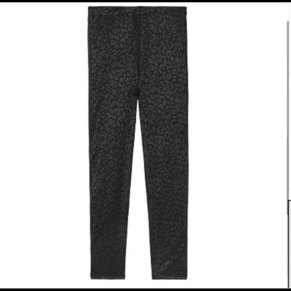 Victoria’s Secret performance tight - Picture 2 of 3